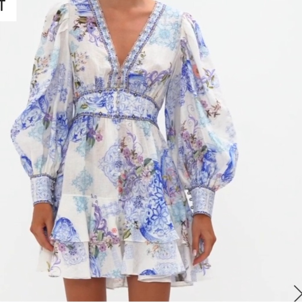 NWT $799 Camilla Paintmpo Floral Blue White Multi Color Dress Size M Crystal